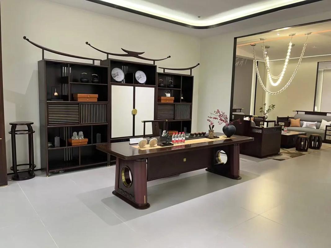 探秘广东办公家具工厂 从展厅实拍到办公用品销售的品质之旅